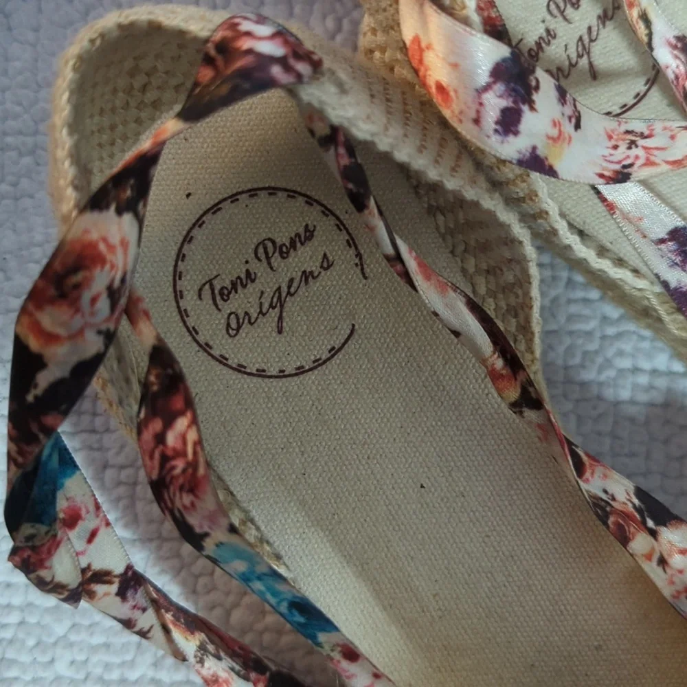 Toni Pons Tan Pink Floral Ribbon Lace Up‎ Canvas Espadrille Shoe Size 39
